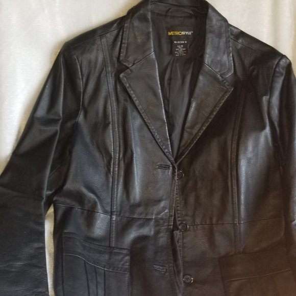 Leather jacket - Picture 1 of 1